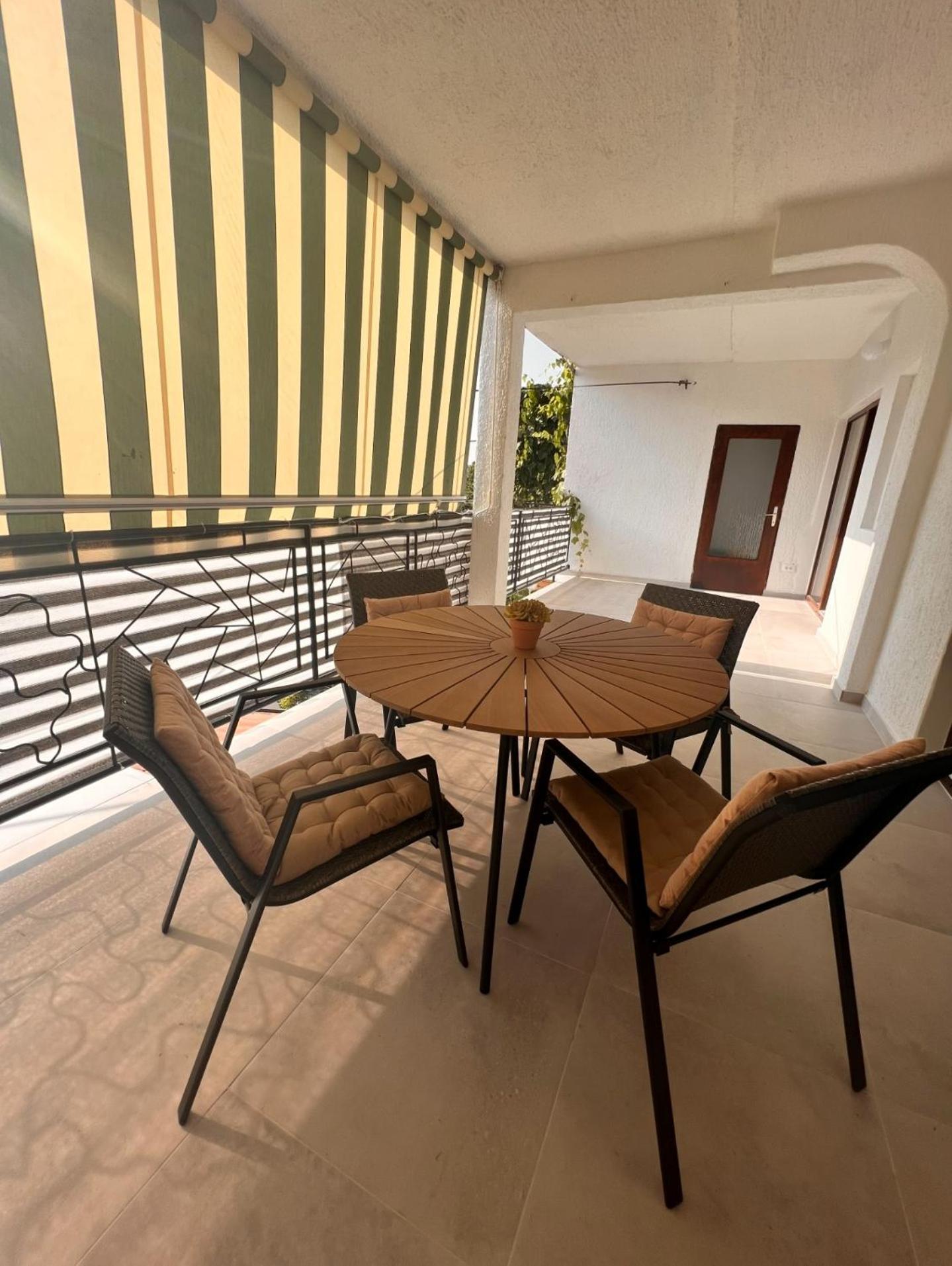 Mila Holiday Apartments Porec Bagian luar foto